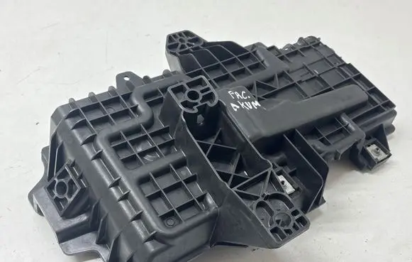 Chrysler Pacifica Battery tray 68271681A 12198