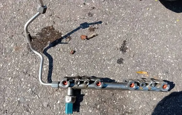 Renault Megane IV Fuel main line pipe 175226637R