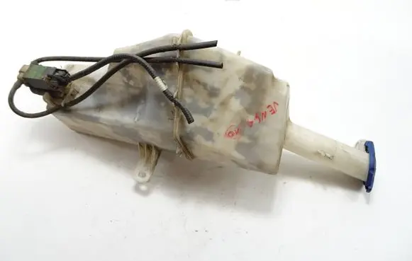 Windshield washer fluid reservoir/tank