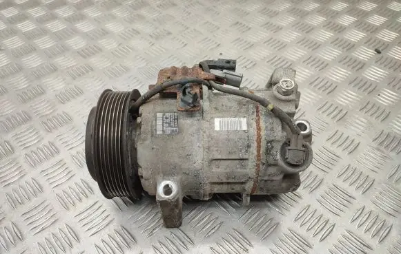 Nissan Qashqai Air conditioning (A/C) compressor (pump) 926004EB1A