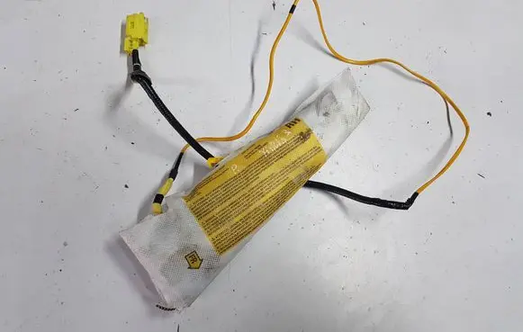 Toyota Yaris Seat airbag 739100D060IAUTOPI 739100D060