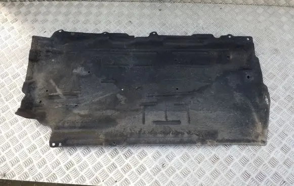 Nissan Qashqai J12 Center/middle under tray cover 