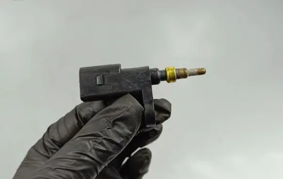 Cupra Formentor Coolant temperature sensor 03F919501B