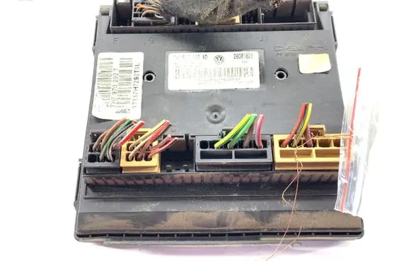 Volkswagen Transporter - Caravelle T5 Central body control module 7H0937049AD