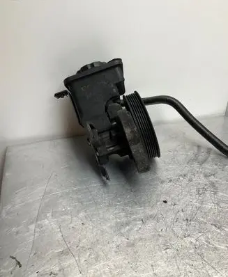 BMW 5 E60 E61 Power steering pump 7693974 7787106