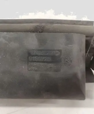 Volvo V70 Top upper radiator support slam panel 9190725