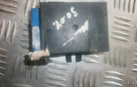 BMW 3 E36 Window wiper relay 61358357068 05012100