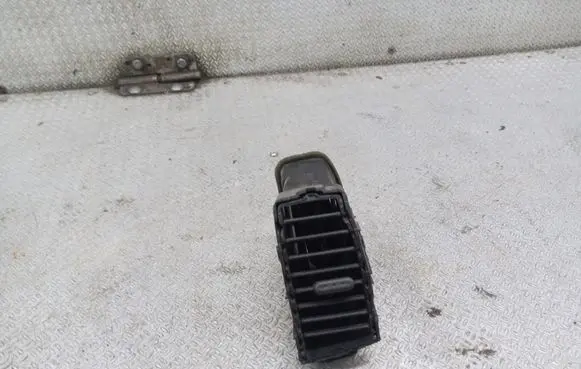 Nissan Micra Dash center air vent grill 68750AX600