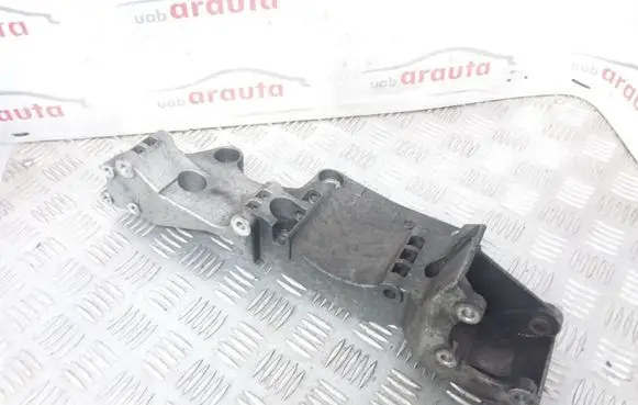 Skoda Octavia Mk2 (1Z) Generator/alternator bracket 045903143C