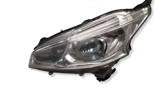 Peugeot 208 I Headlight/headlamp 9802221980