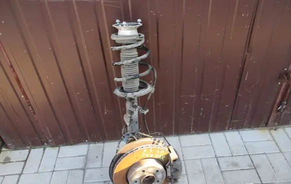 BMW X3 E83 Front wheel hub spindle knuckle