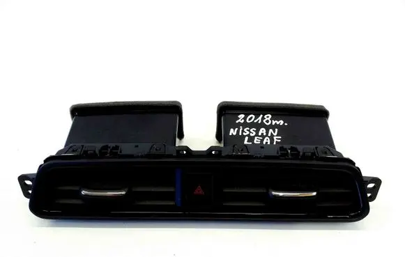 Nissan Leaf II (ZE1) Dashboard air vent grill cover trim 687505SK0B