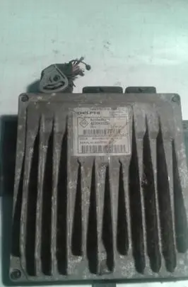 Renault Clio II Engine control unit/module 8200623251