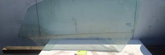 Opel Corsa C Front door window glass four-door 1212123