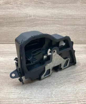 BMW 7 F01 F02 F03 F04 Front door lock 7202144 A053702