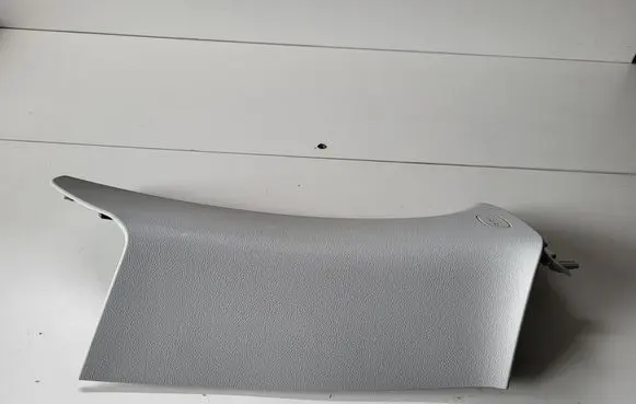 Skoda Yeti (5L) Tailgate/trunk side cover trim 5L6867288B