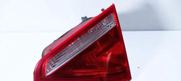 Audi A5 8T 8F Tailgate rear/tail lights 8T0945094