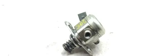 BMW 6 F12 F13 Fuel injection high pressure pump 7595339 7007502290 0261520144