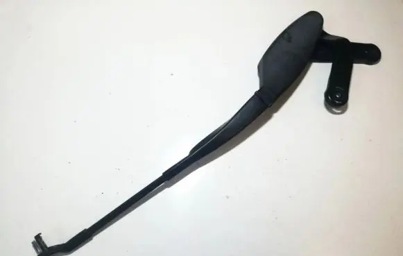 Front wiper blade arm