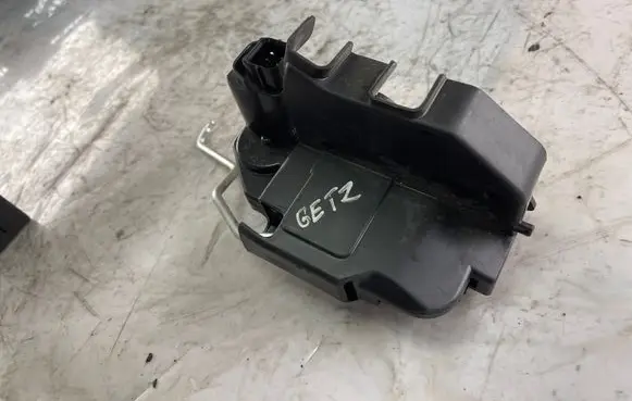 Hyundai Getz Rear door lock