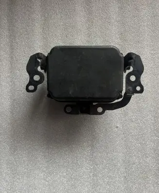 Lexus RX 450H Distronic sensor radar 8821048070