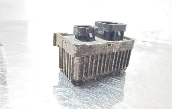 Opel Insignia A Glow plug pre-heat relay 55574293