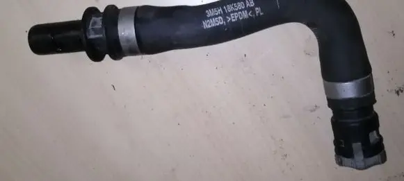 Volvo S40 Engine coolant pipe/hose 3M5H18K580AB