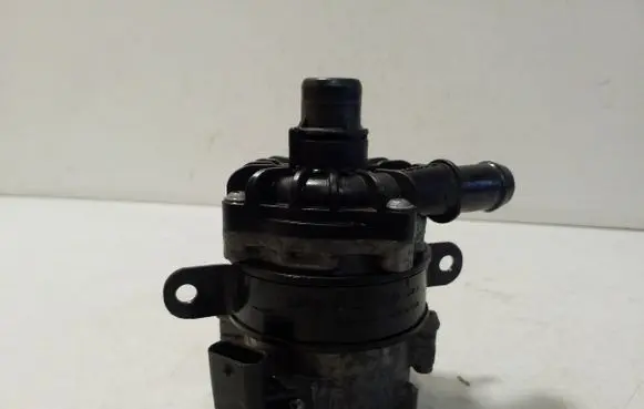 Volvo XC90 Electric auxiliary coolant/water pump 31338384