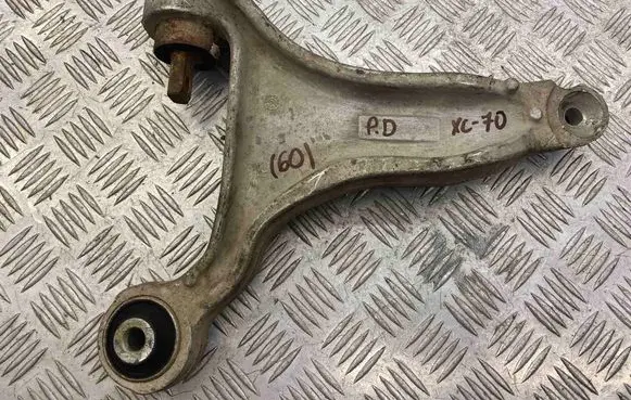 Volvo XC70 Front lower control arm/wishbone