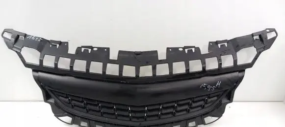 Opel Astra J Front bumper upper radiator grill