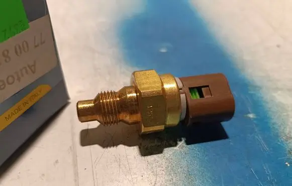 Coolant temperature sensor