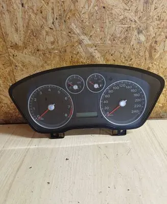 Ford Focus Speedometer (instrument cluster) 4M5T10849