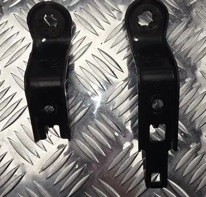 Toyota Prius (XW30) Radiator mount bracket 