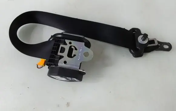 Mercedes-Benz B W245 Rear seatbelt 603332400