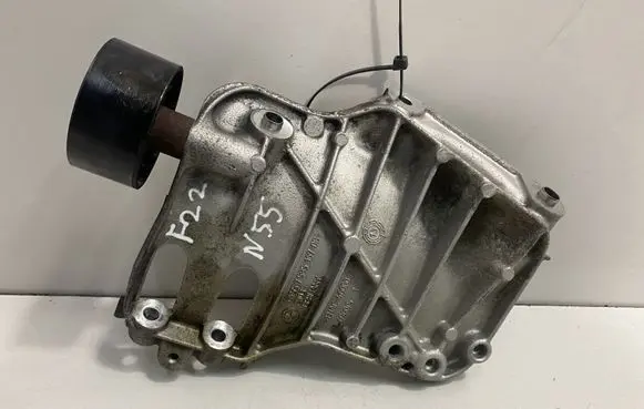BMW 2 F22 F23 A/C compressor mount bracket 7585167
