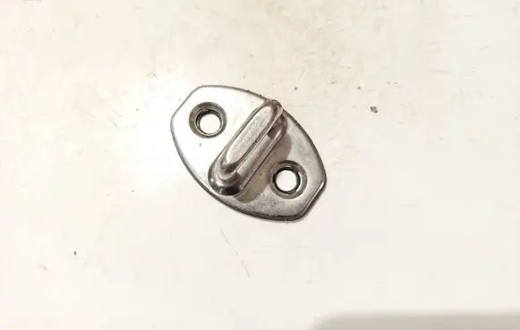 Volkswagen PASSAT B6 Front door lock loop/hook striker 