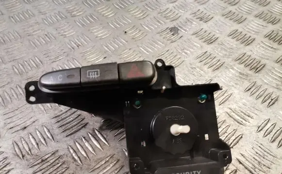 Toyota Yaris A set of switches 758292