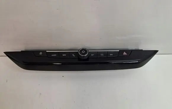 Opel Mokka Central console control unit 9834829180