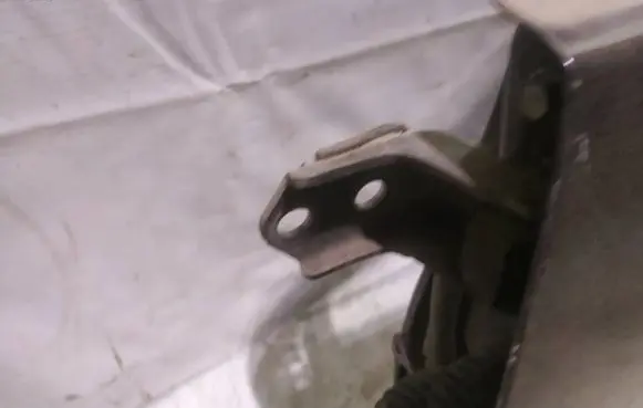 Mazda 2 Front door upper hinge