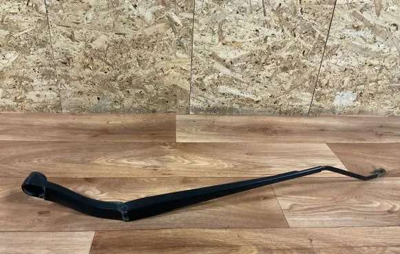 Opel Insignia A Front wiper blade arm 13227399
