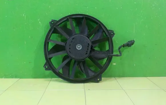 Peugeot 308 Fan set 9661571780
