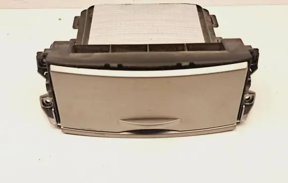 Subaru Outback Glove box S15602280