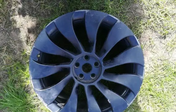 Tesla Model 3 R21 alloy rim 