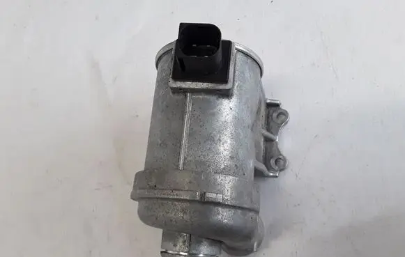 Volvo S90, V90 Water pump 31368715