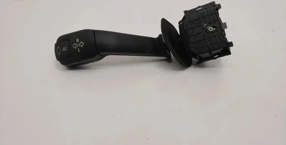 BMW 5 E39 Indicator stalk 8352172 01100410