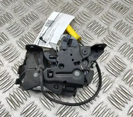 BMW X2 F39 Engine bonnet/hood lock/catch 8737701