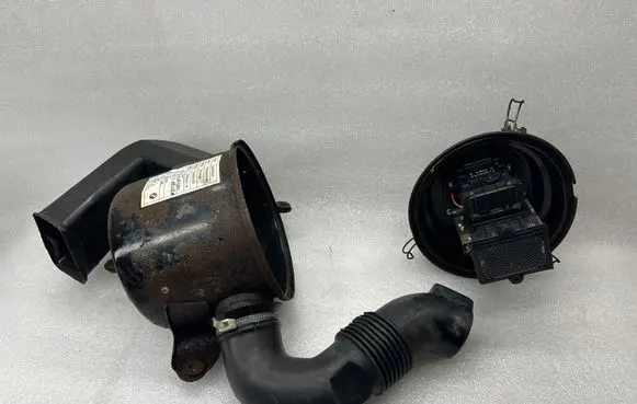 Mitsubishi Eclipse (D21A/D22A/D27A) Mass air flow meter E5T02571 R2302
