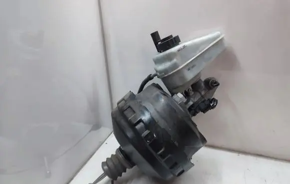 Audi A3 S3 8P Brake booster 1K2614105BB
