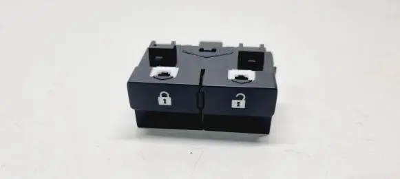 Nissan Qashqai J12 Central locking switch button 252106RA0A