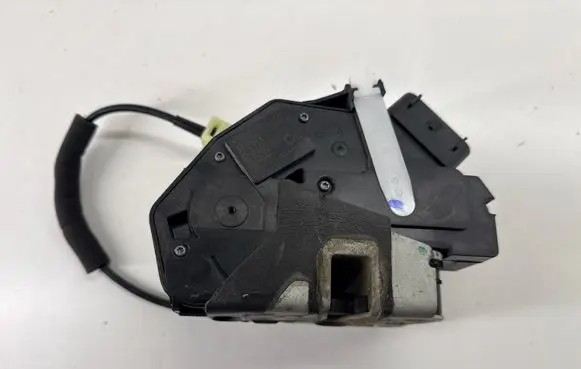 Ford Ecosport Tailgate lock latch GN1A5426413BC EBKTA19339 GN1Z5842624B